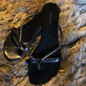 Aldo black thong sandals with rhinestones
